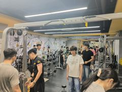 -超鹿运动(大唐世家店)