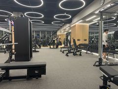 -Z&B Fitness Studio·Gym(前滩L+PLAZA店)
