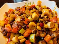 -赶海部落海鲜城(海阳路店)