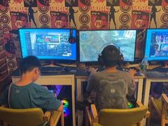 -玩坞轰趴馆·户外团建聚会主题生日派对馆(世豪广场店)