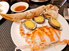 -圣丰索菲特·2 On 988 Café 自助餐厅