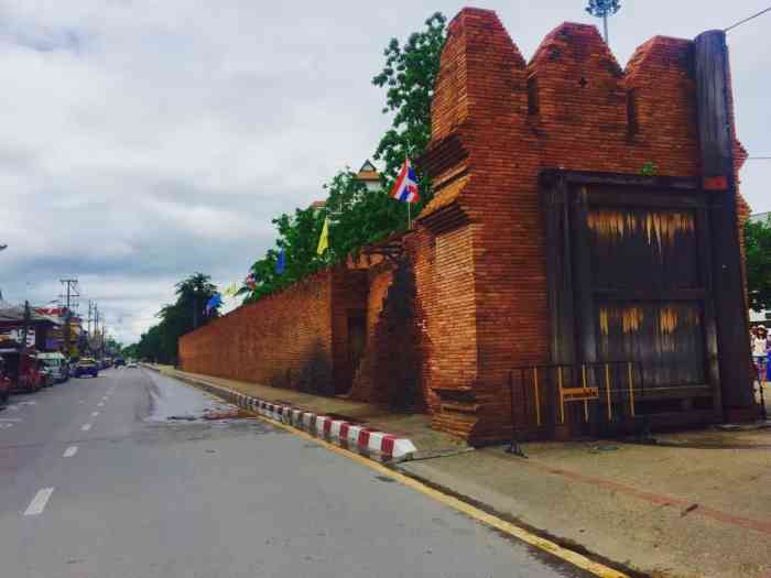 1人赞水晶112017年9月10日打分塔佩路,就是南门塔