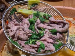 云南鲜黄牛肉-洱火云南酸菜牛肉火锅(石景山当代商城店)