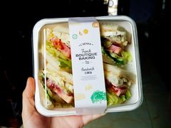 -罗森尼娜(德思勤店)