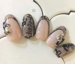 -Pink You美甲美睫纹绣定制中心