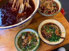 -拈签一笑黄牛肉辣卤串串