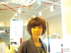 靓丽短发-美秀造型