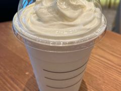 -星巴克臻选(上海虹桥新天地三店)