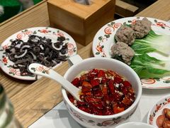 现炸辣椒油-东门口涮肉·砂锅·烤串(老门东店)