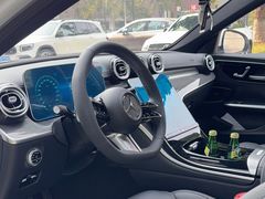 -上海星瀚奔驰4S店(红柳路店)