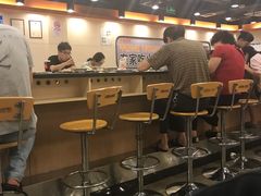 -呷哺呷哺(普陀乐购真北店)