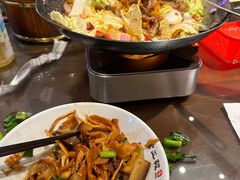 -富正毅三下锅·湘西韵味(天门山索道店)