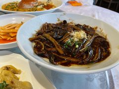 -品悦酒店(三林古镇店)