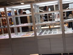 -无奔眼镜·蔡司·依视路授权店(马家堡店)