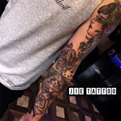 帅哥的NewSchool花臂 表达的含义是妻子和孩子 满满的都是爱 纹身师：杰Tattoo刺青主理人 TianJinChina中国天津-杰TATTOO刺青