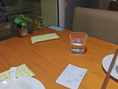 -莲餐厅·湖北菜·潜江小龙虾店(愚园路店)