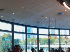 大堂-星巴克臻选(深圳龙岗万科店)