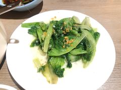 蒜蓉生菜-日进一片海.生腌海鲜火锅.宵夜烧烤(三里屯总店)