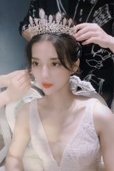 -艾米丽婚纱礼服