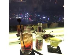 -OZONE 顶楼酒吧(香港丽思卡尔顿酒店)