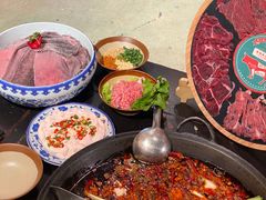 -周小明火锅(黑金冠社区店)