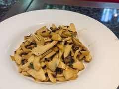 梅干菜炒鲜笋-小城故事·地道宁波味(月湖盛园店)