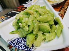 -扒虾小妹儿麻辣海鲜(宏图街店)