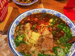 牛骨清汤牛肉面-白金成(珠江路店)