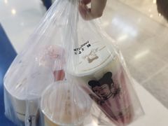 -沪上阿姨·臻选茶饮(中央大道店)