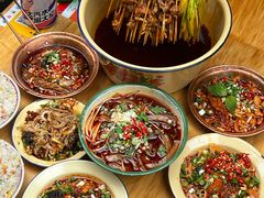 -拈签一笑黄牛肉辣卤串串
