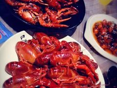 -巴厘龙虾·榜首油焖大虾(音乐学院·沿江酒馆店)