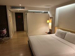 -西隆翠妮提酒店