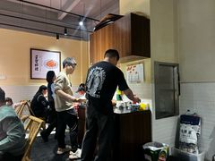 -罗霸蛮老岳阳大排档·鲜货烧烤·土吊子煨砂锅烧菜