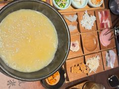 -银米·云南传统过桥米线(双廊黑金冠店)