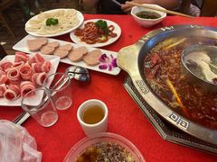 -山城年华老火锅(玉林店)