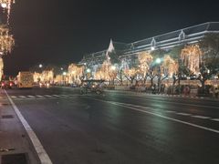 -皇家田广场(อนุสาวรีย์ทหารอาสา)