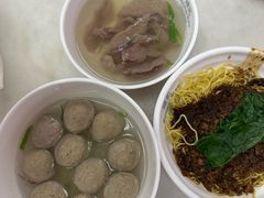 -颂记牛肉粉