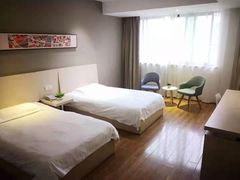 -豪泰168酒店(无锡上马墩靖海地铁站店)