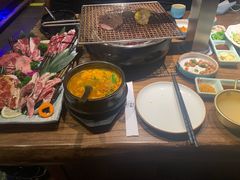 -明洞阿姨·韩式酱蟹烤肉·创意料理(三元桥店)