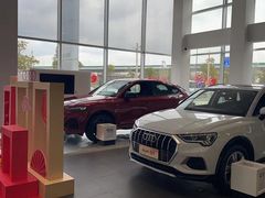 -上海冠松华奥奥迪4S店(张江店)