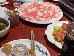 -二荆条·蜀鲜汇城市森林火锅
