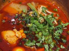 -成都你六姐·牛肉冒菜(上海环宇荟店)