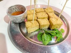薄荷叶炸豆腐-芽笼芽笼新加坡餐厅(世纪汇店)