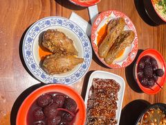 -爆炸头阿姨小四川正宗川味小吃(无任何分店)