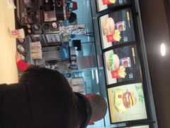 -麦当劳(郑州东高铁站店)