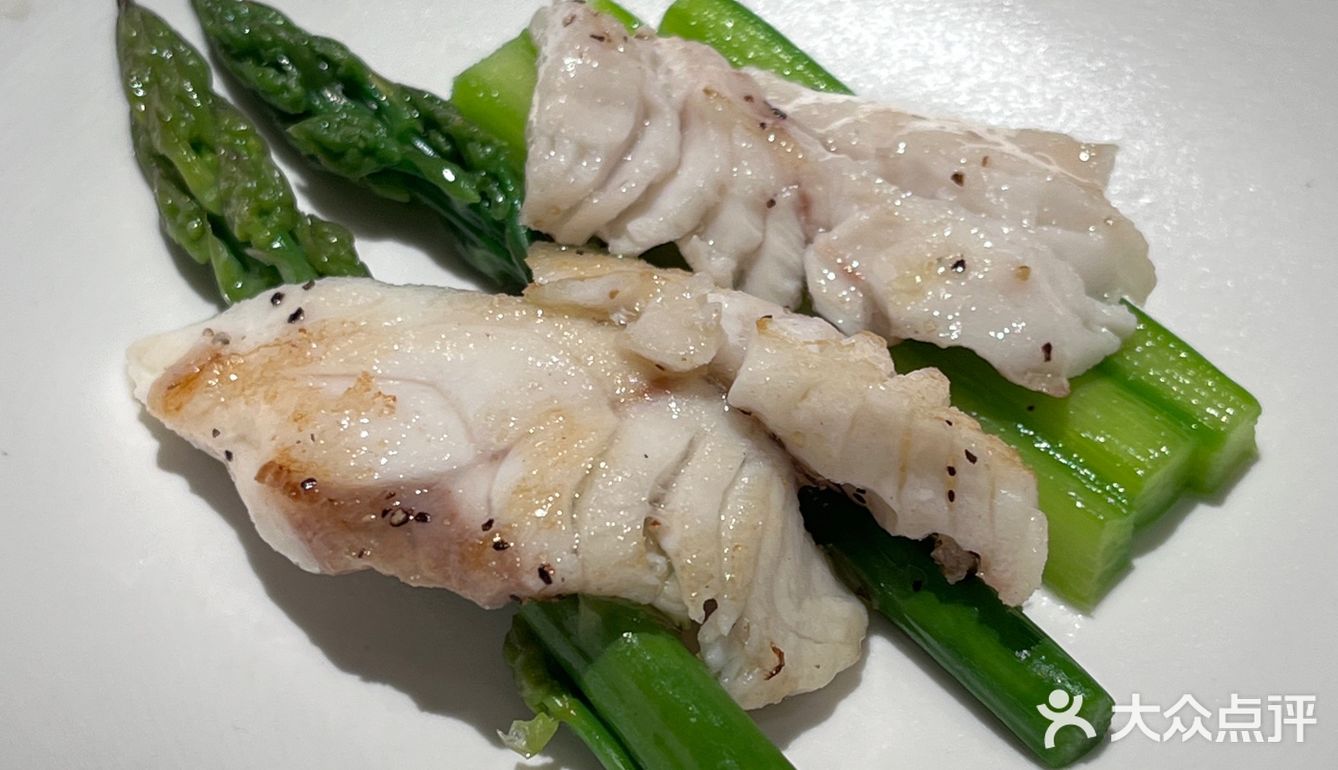 感受烟火气十足的花式铁板烧表演🔥