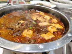 -顶峰夜宴·龙虾烧烤大排档(九江学院店)