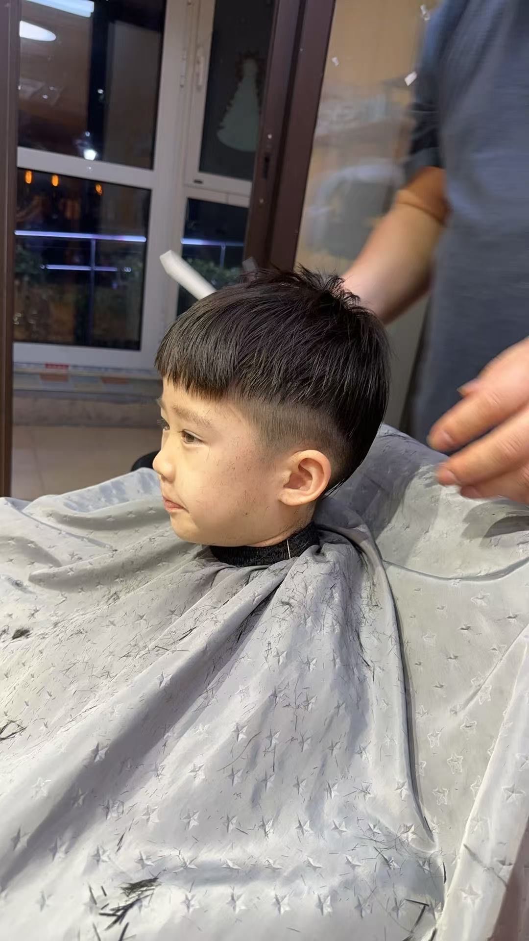 新年小狼尾剪起来哈哈