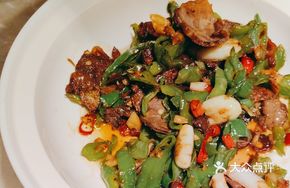 Spicy Stir-fried Beef Shank