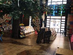 -钟书阁(松江泰晤士小镇店)